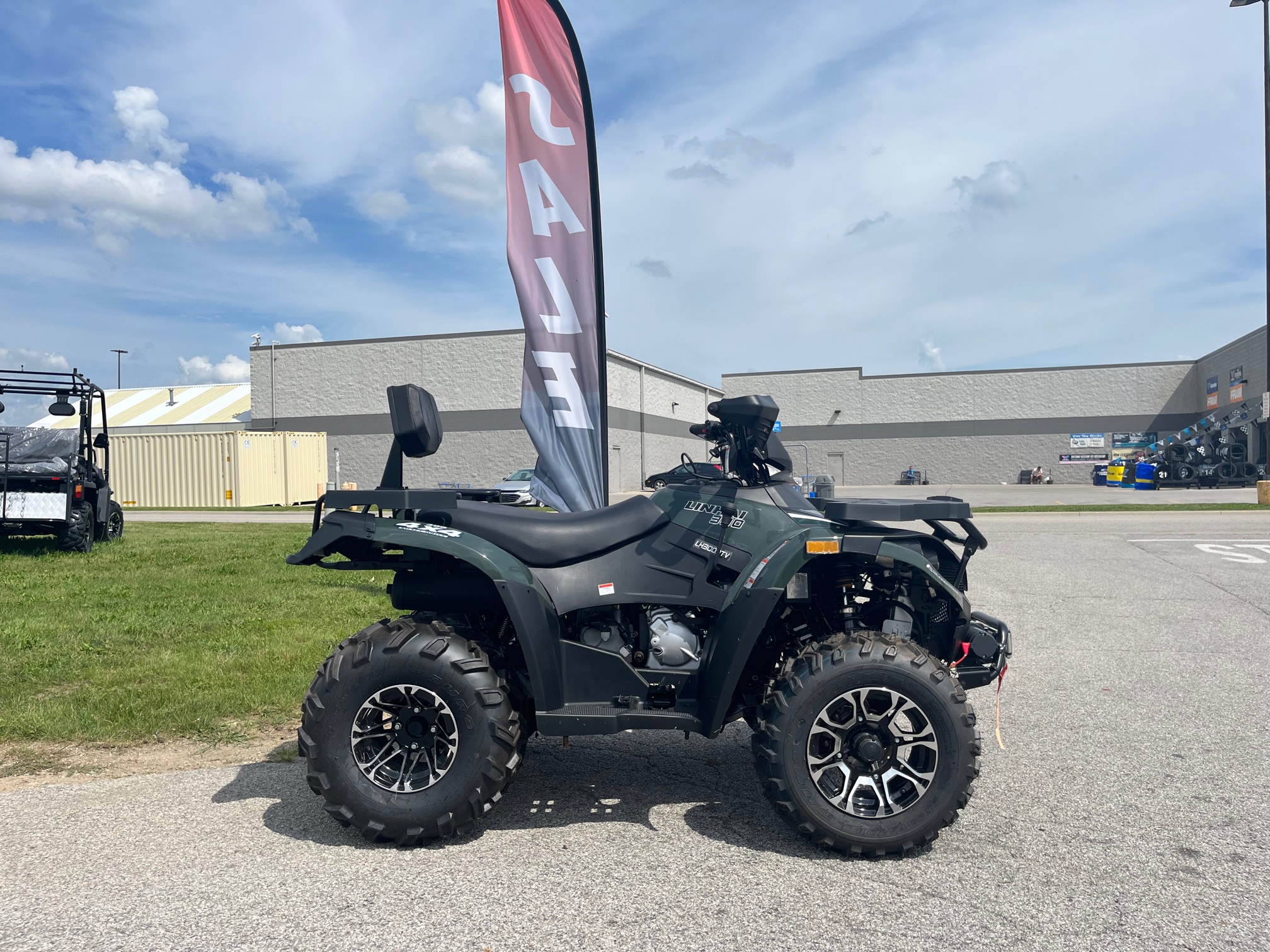 2022 Linhai 300 4x4 Image